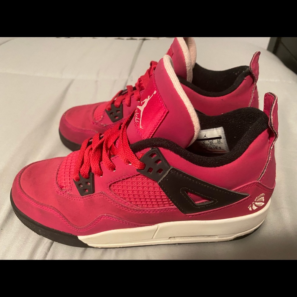 Pink retro Nike Jordan Flight size 7Y